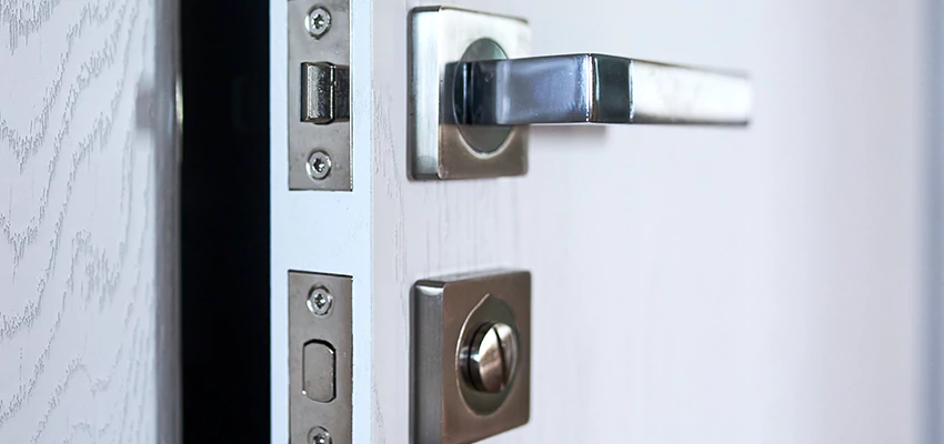 Door Lever Handle Lock Repair in La Riviera, CA