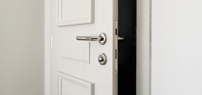 Folding Bathroom Door With Lock Solutions in La Riviera, CA